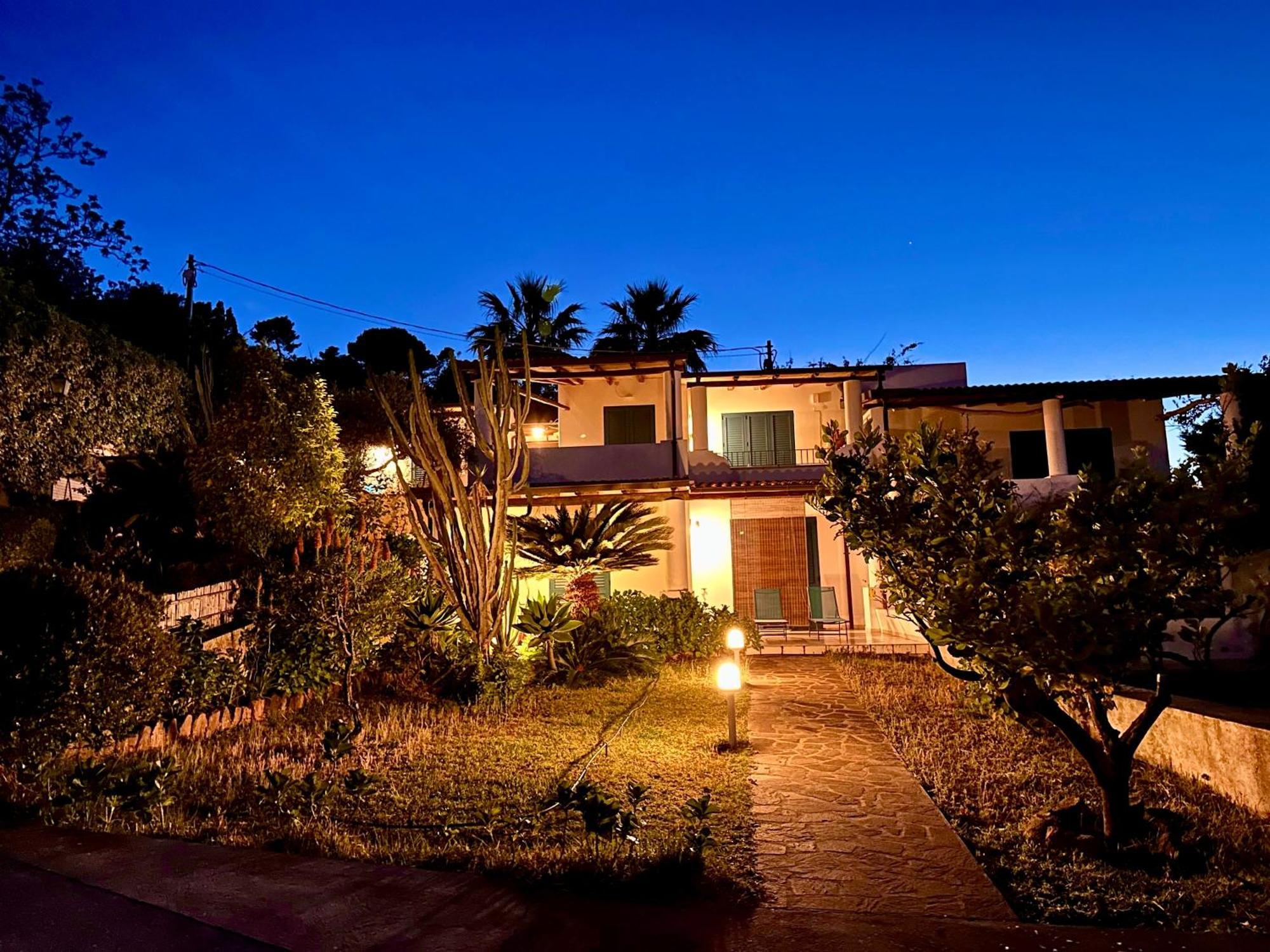 Villa 'A Pisa ลีปารี ภายนอก รูปภาพ